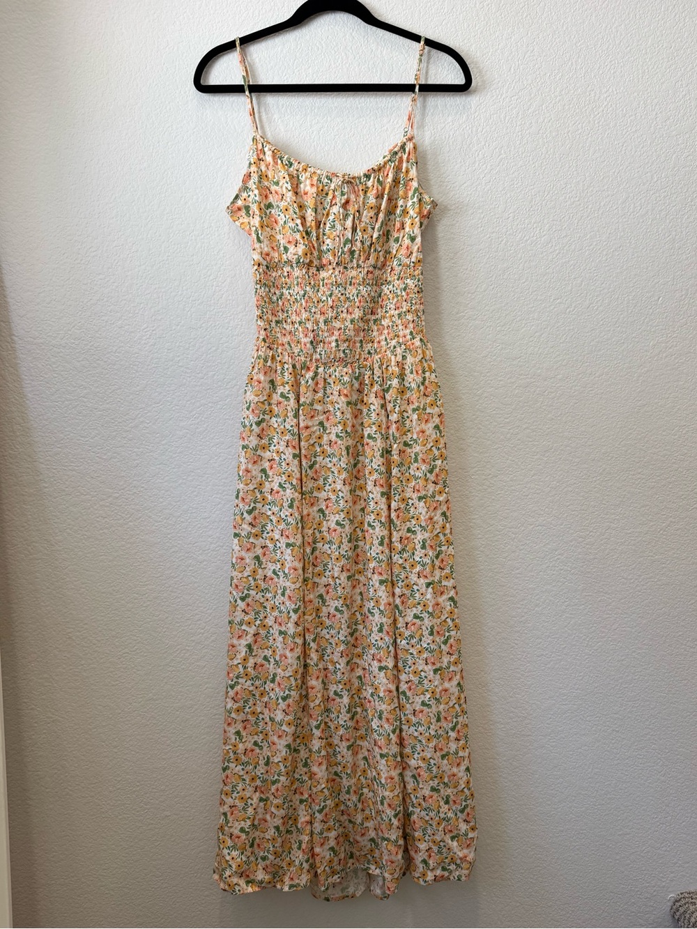 Women’s Floral Smocked Maxi Dress - Large - Picture 1 of 11